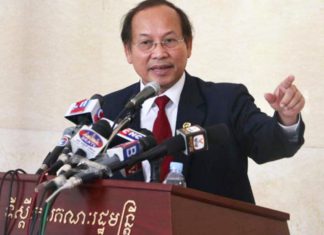 លោកផៃ ស៊ីផាន បដិសេធថ្នាំព្យាបាលជំងឺកូវីដ១៩ នាំពីចិនចូលកម្ពុជាជារឿងមិនពិត