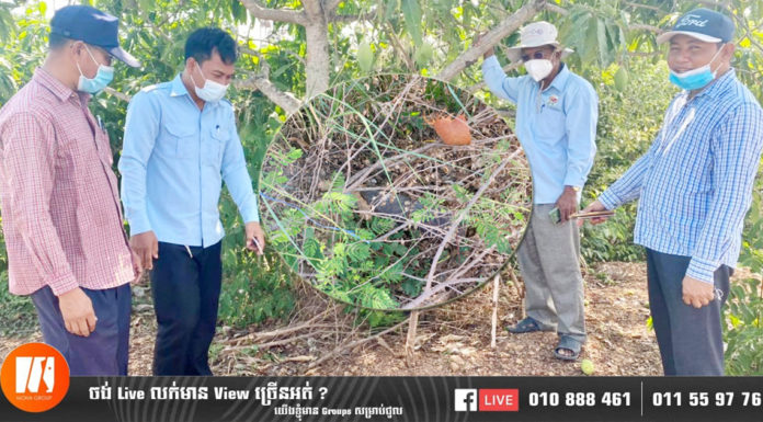 ក្រុមការងារផែនការសកម្មភាពកម្ចាត់មីនខេត្តកែប ចុះត្រួតពិនិត្យទីតាំងគ្រាប់យុទ្ធភណ្ឌមិនទាន់ផ្ទុះ នៅសង្កាត់អូរក្រសារ