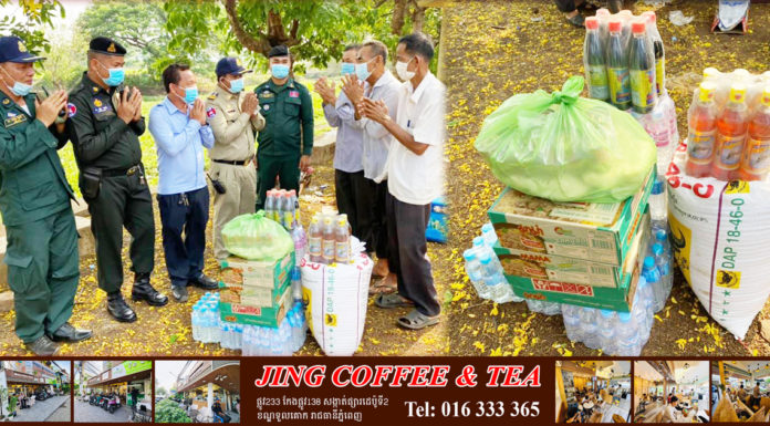 ព្រះសង្ឃ គណៈកម្មការវត្តសសី ផ្តល់ជំនួយឧបត្ថមកងកម្លាំងប្រចាំគោលដៅព្រំប្រទល់ស្រុកតាំងគោក ក្នុងការទប់ស្កាត់ការធ្វើដំណើរឆ្លងខេត្ត