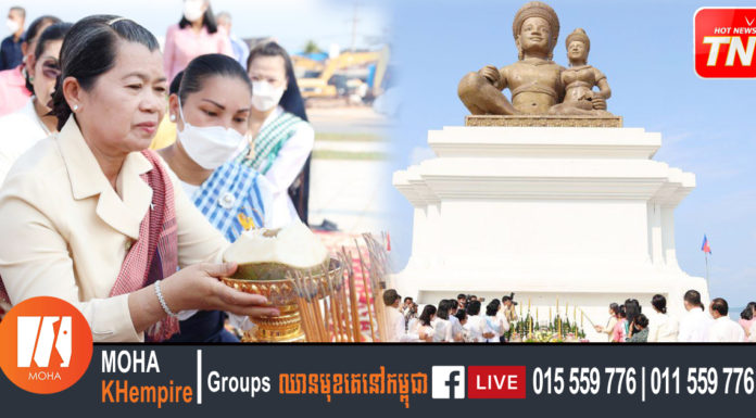 លោកជំទាវ ម៉ែន សំអន អញ្ជើញអុជធូបបួងសួងសុំសេចក្តីសុខចម្រើនដល់កម្ពុជា