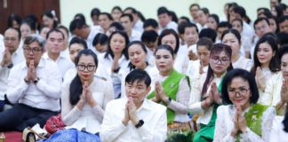 ថ្នាក់ដឹកនាំ មន្ត្រីរាជការក្រសួងការងារ និងបណ្តុះបណ្តាលវិជ្ជាជីវៈ រៀបចំពិធីសូត្រមន្តលើករាសីសម្រាប់ឆ្នាំថ្មី